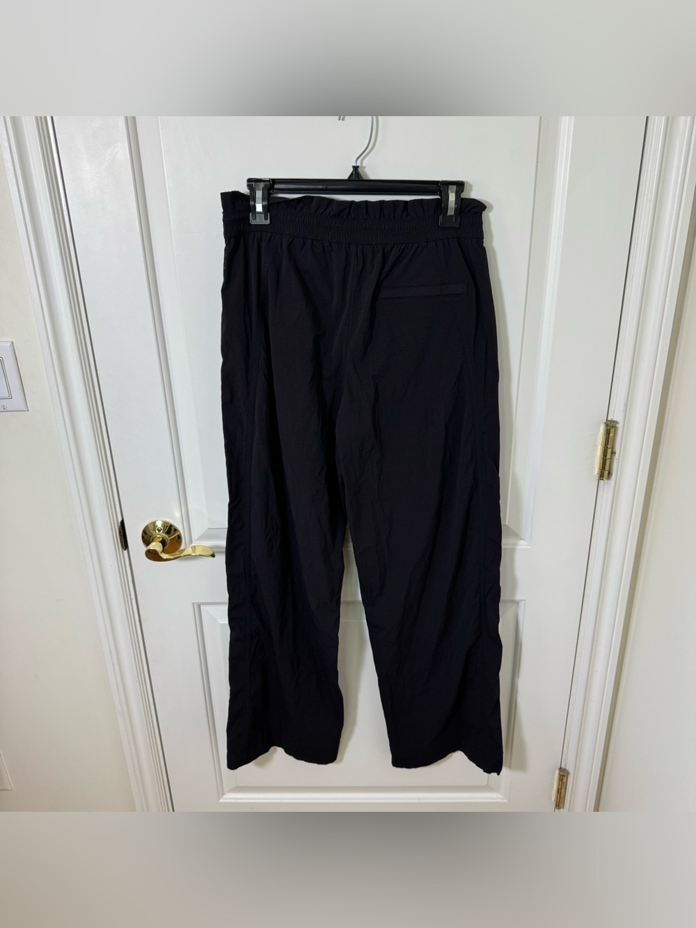 Athleta Trekkie High Rise Parachute Pant 6 - Picture 7 of 10